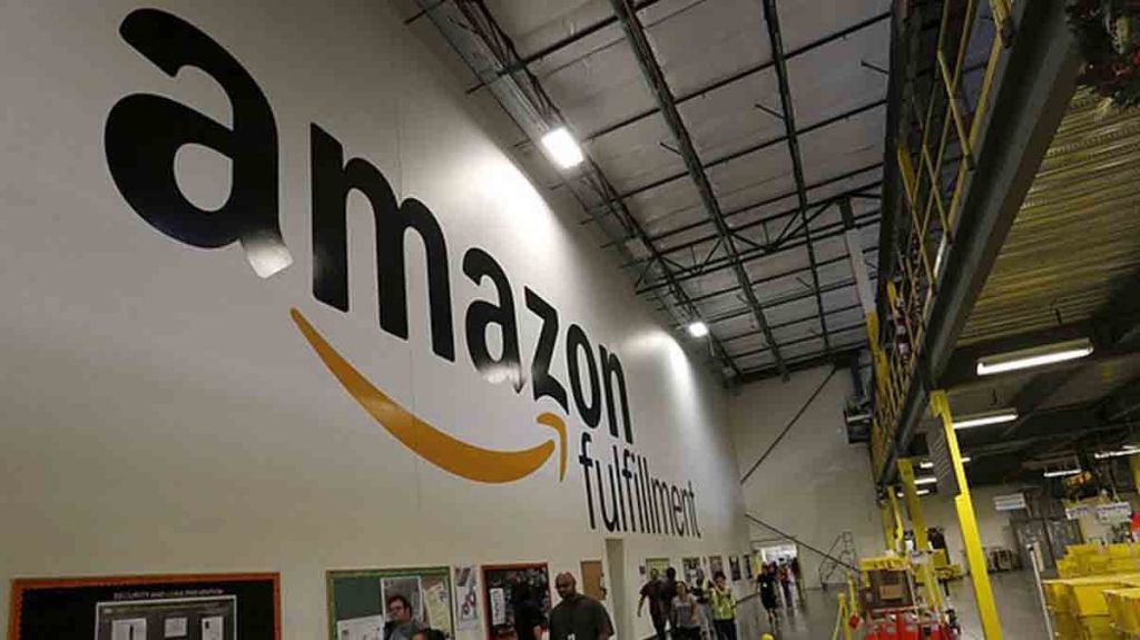  Amazon aumenta salarios y contrata a miles ante demandas por coronavirus 