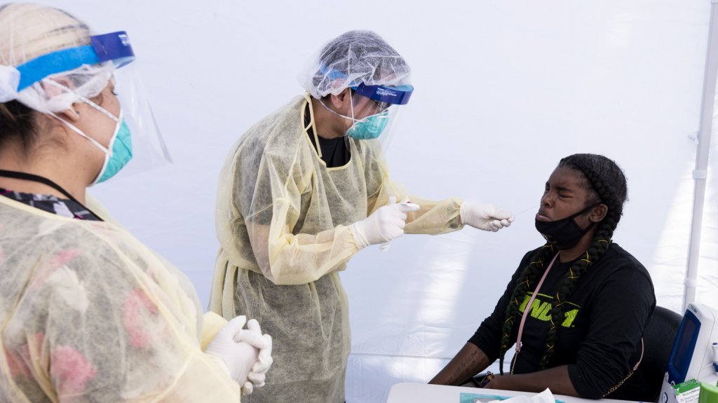  EE.UU. supera los 6 millones de casos y roza las 183.500 muertes por COVID-19 