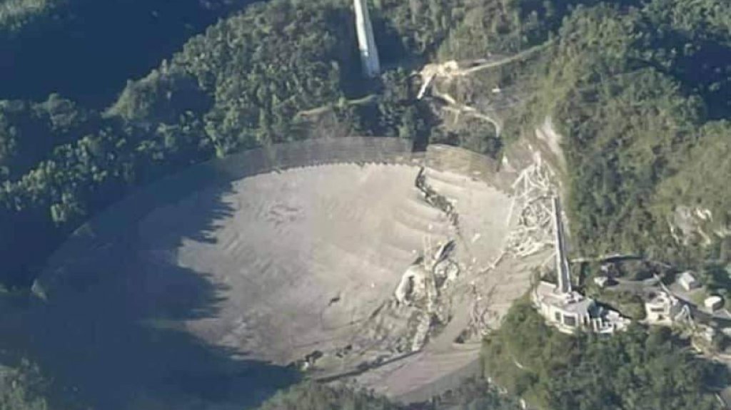  Video aereo de como qued&oacute; el radiotelescopio del Observatorio de Arecibo 