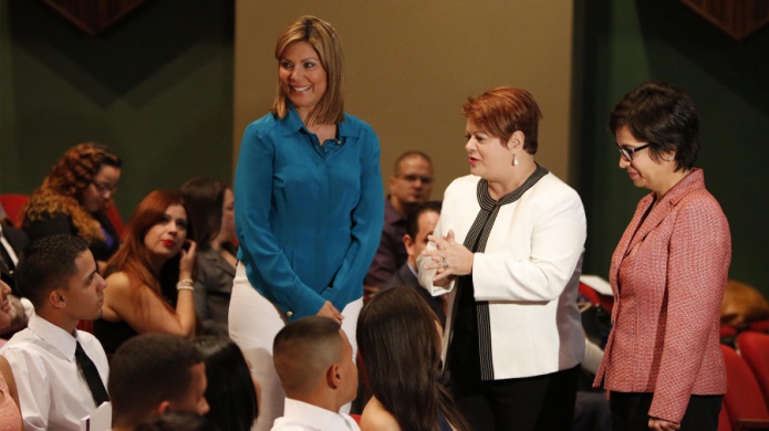 JÃ³venes bajo custodia del Estado presentan antologÃ­a de trabajos literarios