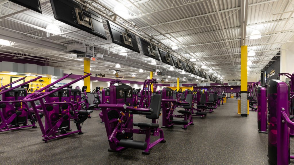  Hombre denuncia que le &ldquo;tumbaron&rdquo; las tarjetas de cr&eacute;dito en &ldquo;Planet Fitness&rdquo; de Hato Rey 