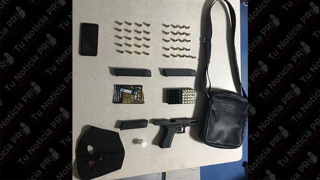  Confiscan un arma, municiones y drogas durante allanamiento en Ponce 