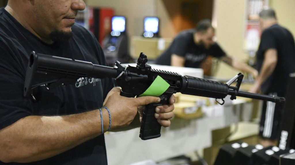  Florida celebra una feria de armas tres d&iacute;as despu&eacute;s de la masacre 