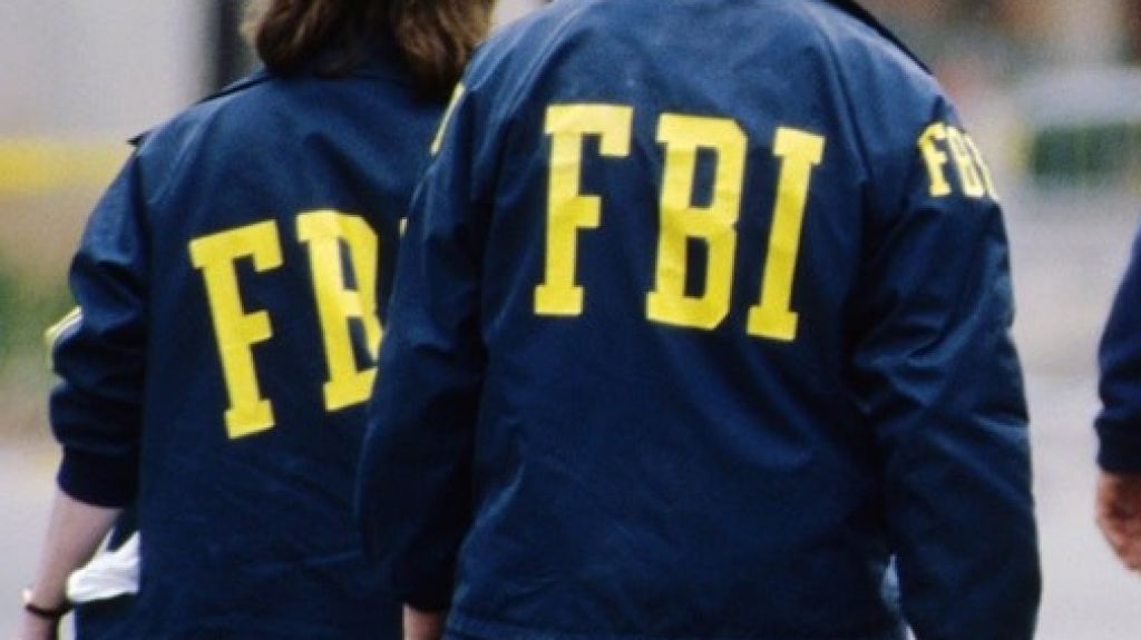  Federales realizan arrestos relacionados a fraudes con fondos de recuperaci&oacute;n 