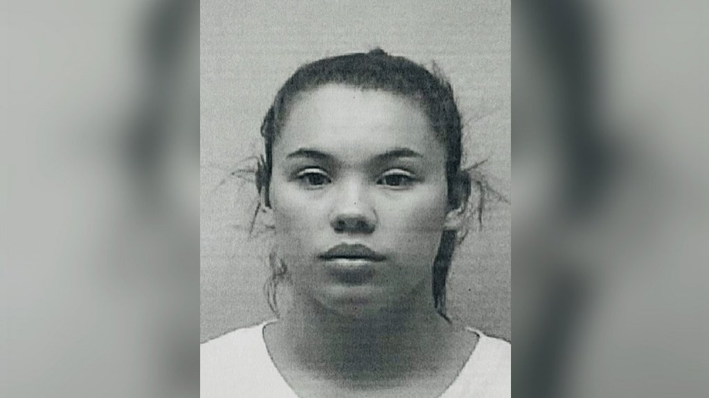  Joven de 18 años enfrenta cargos por posesión marihuana y maltrato infantil en Utuado 