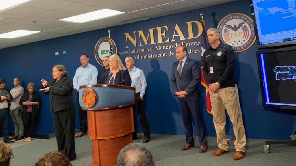  Suspenden clases y labores en el Gobierno por Tormenta Tropical Karen 