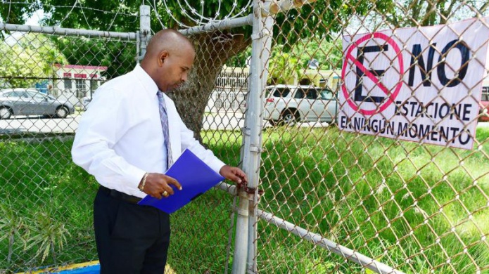 "Que responda y no se esconda", exigen al alcalde de LoÃ­za.