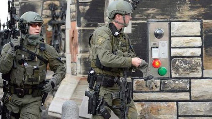 Confirman dos muertos por tiroteo en el Parlamento de CanadÃ¡