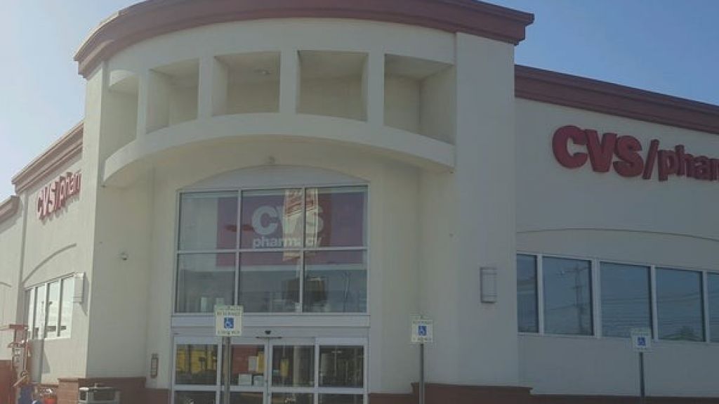  Empleado de farmacia CVS en San Juan da positivo a Covid-19 