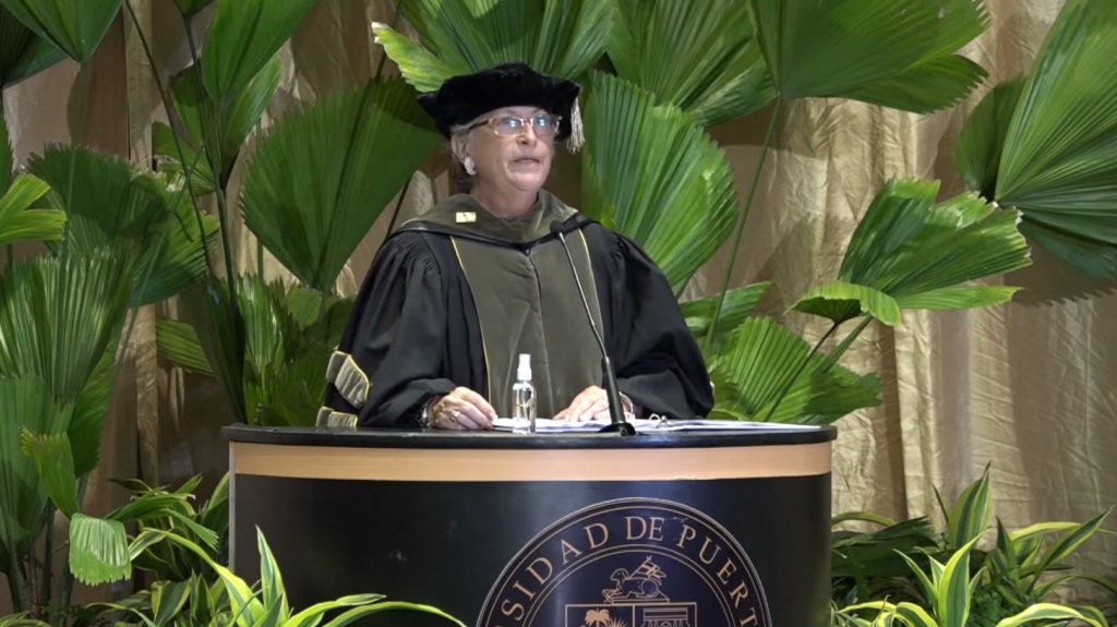  Grad&uacute;a Ciencias M&eacute;dicas 739 profesionales de la salud en su quincuag&eacute;sima quinta colaci&oacute;n de grados 