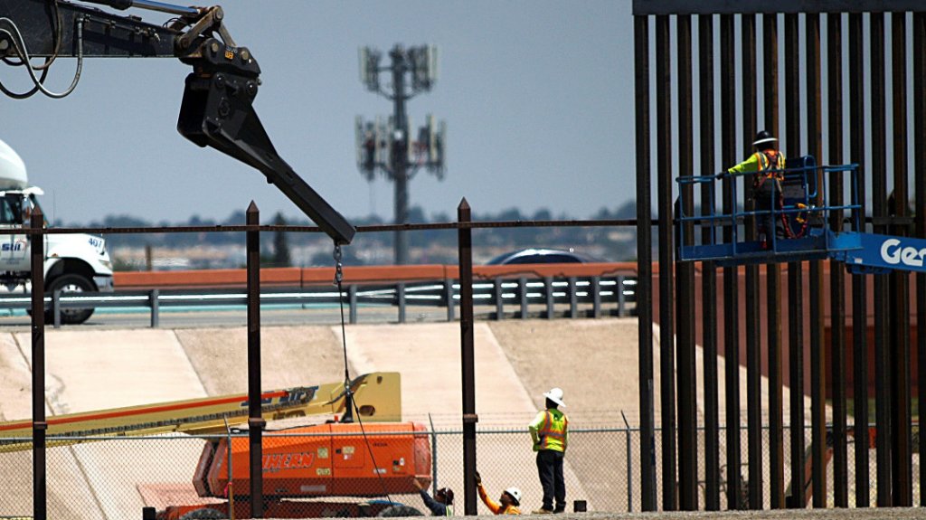  Constructoras aceleran obras del muro de Trump antes que Biden les ponga alto 