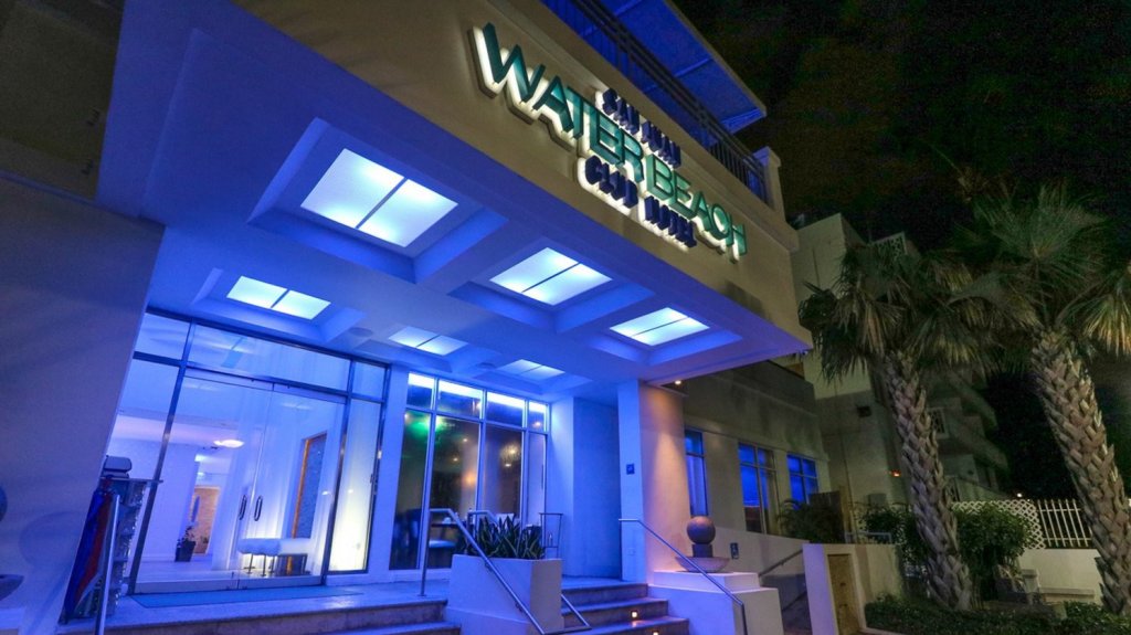  Hurtan en hotel de Isla Verde joyas de una turista estadounidense 