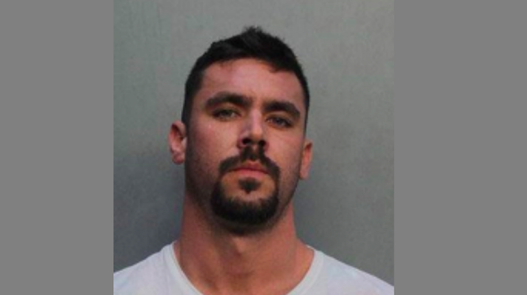  Fotos: Pidi&oacute; ayuda federal por el coronavirus y termin&oacute; compr&aacute;ndose un Lamborghini 