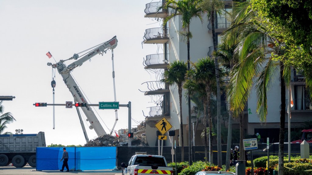  Aumenta a 90 el n&uacute;mero de muertos por derrumbe de edificio en Miami-Dade 
