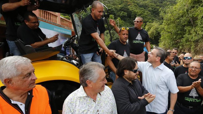 GOBERNADOR COMPARTE CON LOS CIUDADANOS DE COMERÃO