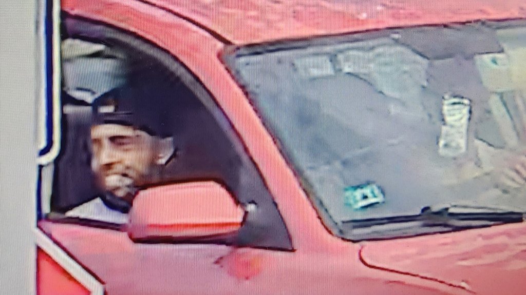  Polic&iacute;a busca a sospechoso de robo en la urbanizaci&oacute;n Santa Rosa de Bayam&oacute;n 