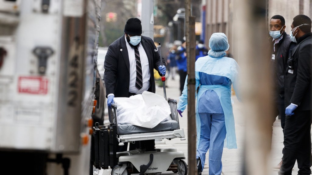  Estados Unidos acumula 600.941 muertos y 33.507.963 contagios 