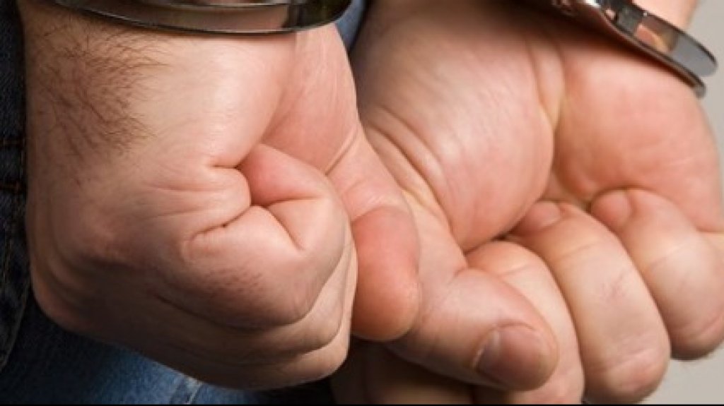  Se entrega hombre acusado de violar a la fuerza a una menor en Aibonito 