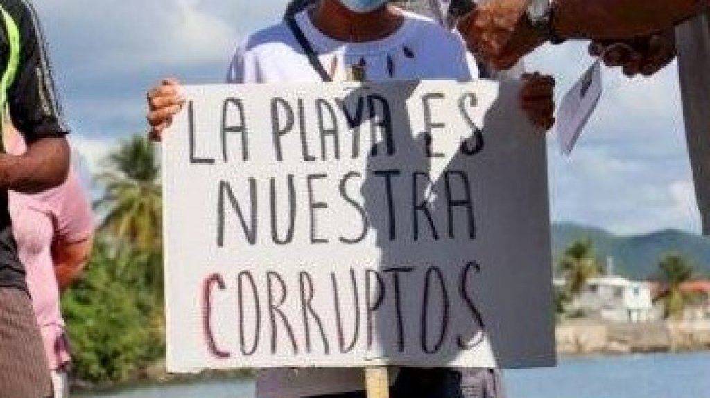  Acusan que desarrollador propone un hotel en zona mar&iacute;timo terrestre y restringiendo acceso a la playa Jauca de Santa Isabel 