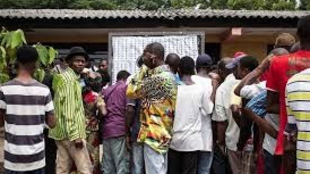  Vea video: Al menos dos muertos, fallos t&eacute;cnicos y retrasos sacuden los comicios en RDC 