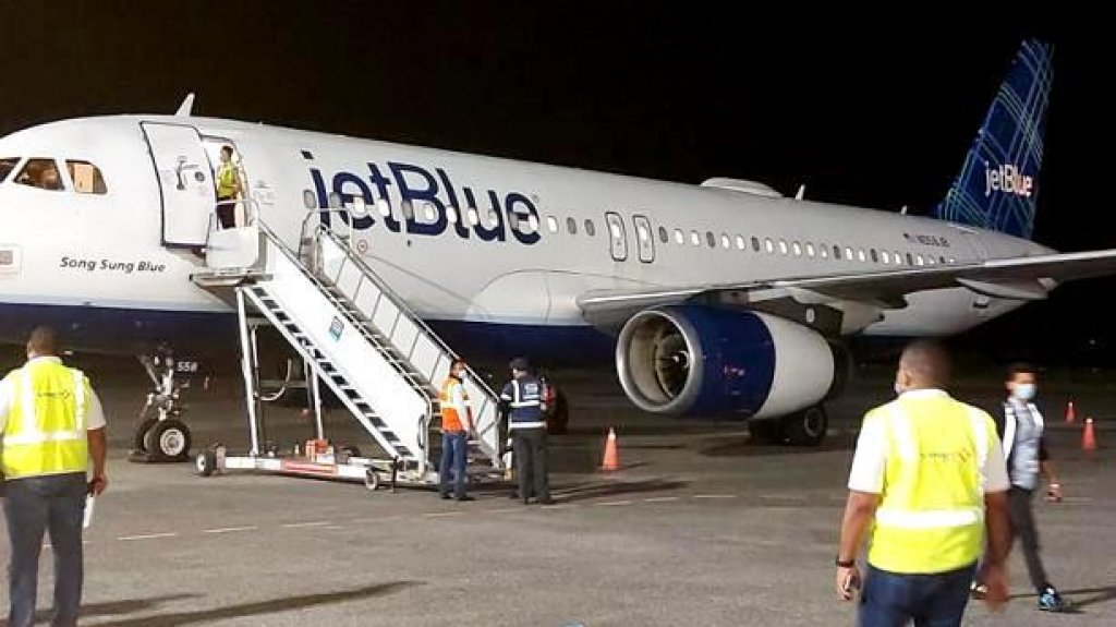  Por falta de visibilidad y desperfectos desvían hacia el aeropuerto Internacional de Las Américas tres vuelos comerciales que se dirigían a Santiago 