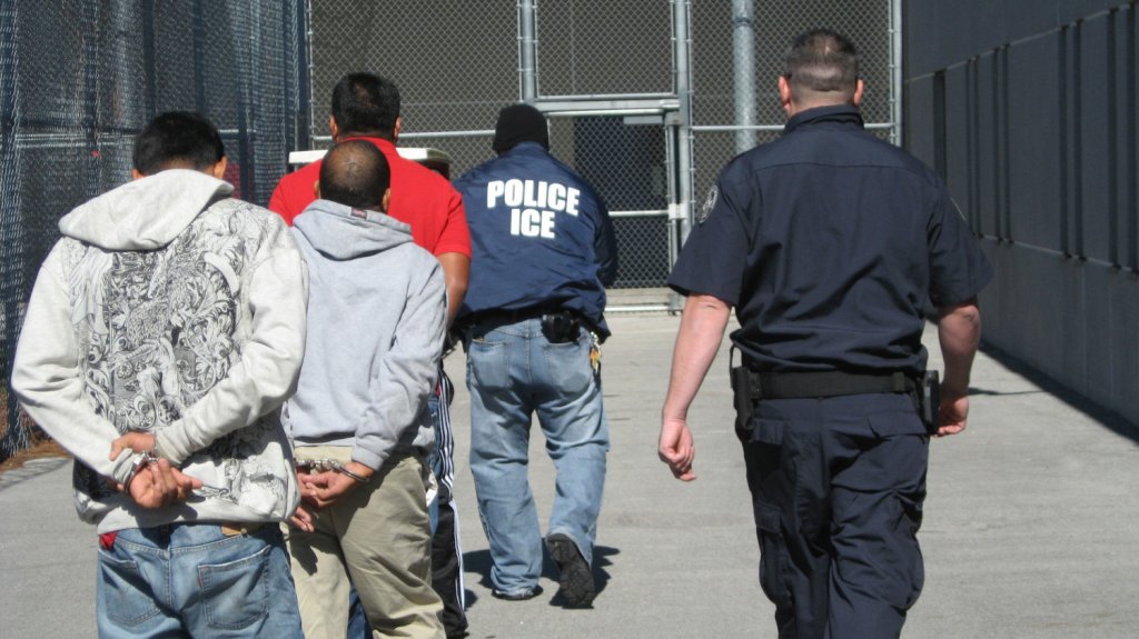  Arrestan a sospechoso de dejar morir a indocumentado que cruz&oacute; la frontera 