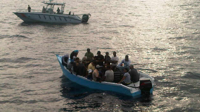 Detienen en la RepÃºblica Dominicana 12 cubanos y a un dominicano que intentaban viajar a Puerto Rico