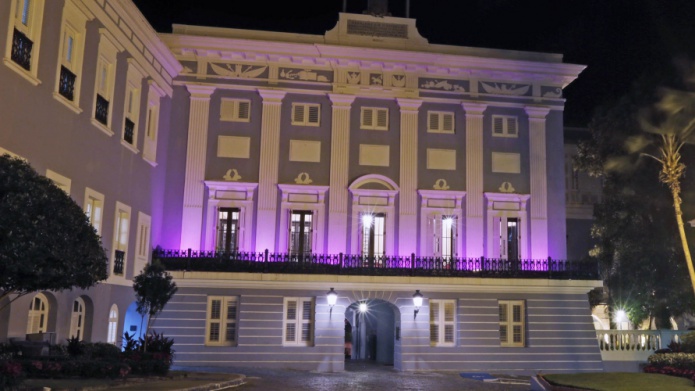 LA FORTALEZA SE ILUMINA DE VIOLETA EN CONMEMORACIÃN DEL DÃA INTERNACIONAL DE NO MÃS VIOLENCIA CONTRA LAS MUJERES