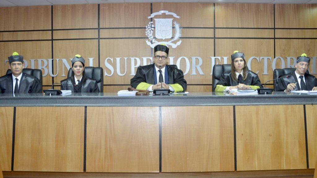  Tribunal Superior Electoral declara inadmisible recurso que buscaba suspender los comicios generales del 5 de julio 