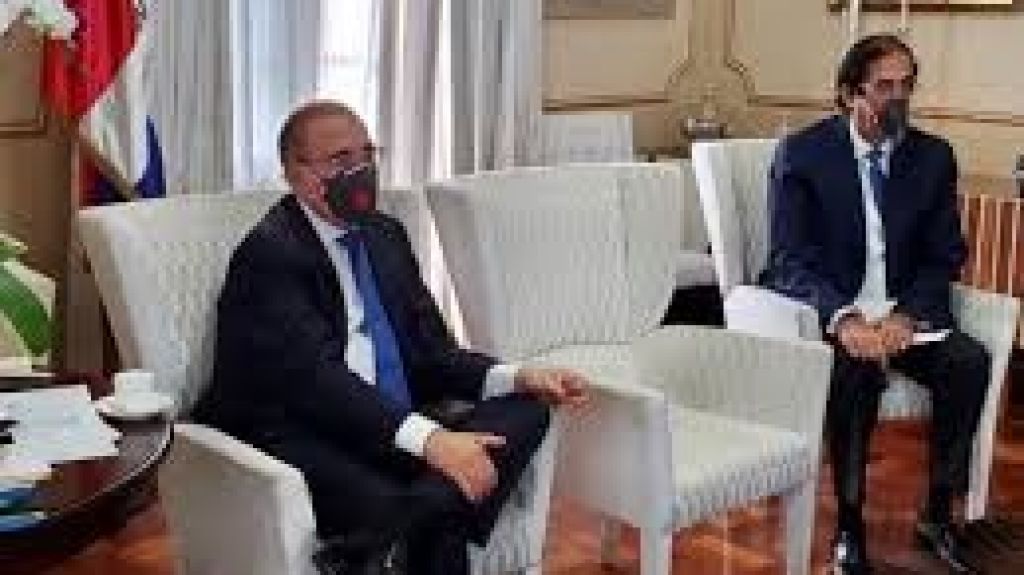  Danilo usa mascarillas para evitar contagio del coronavirus 