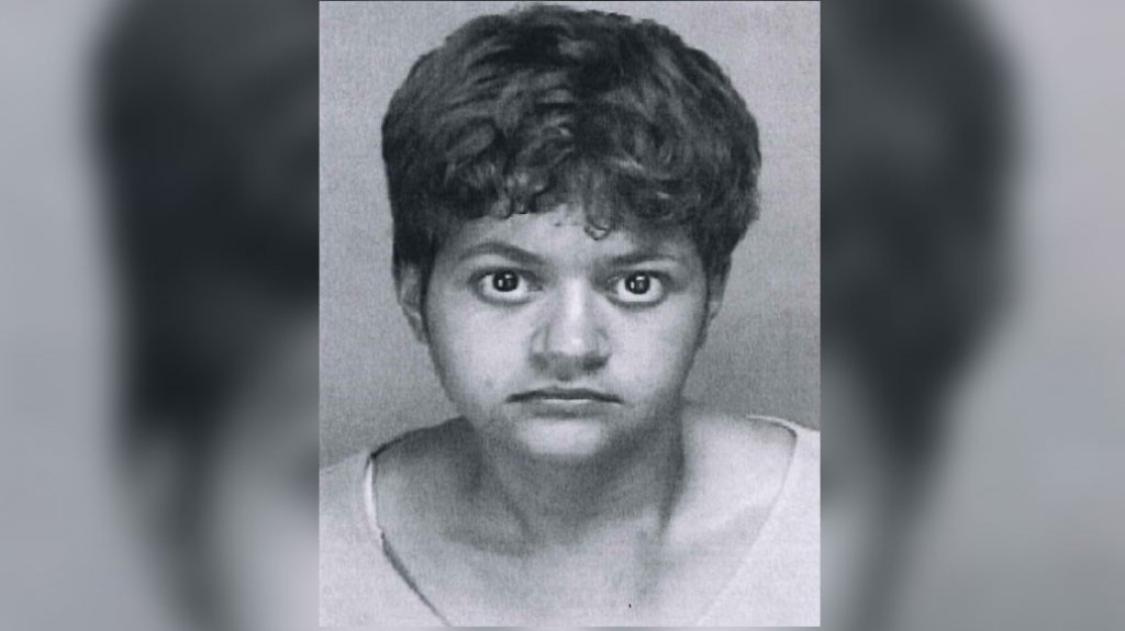  A la cárcel jovencita de 22 años que agredió a su jevo de 57 y luego agredió a policías en cuartel de Corozal 