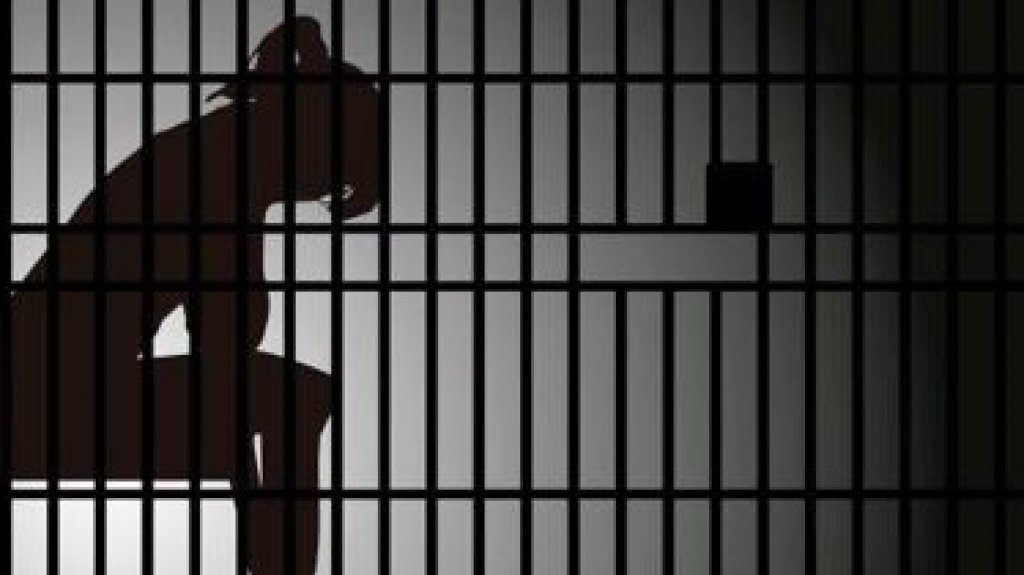  A la c&aacute;rcel mujer que amenazo a su madre con un cuchillo en Aguada 