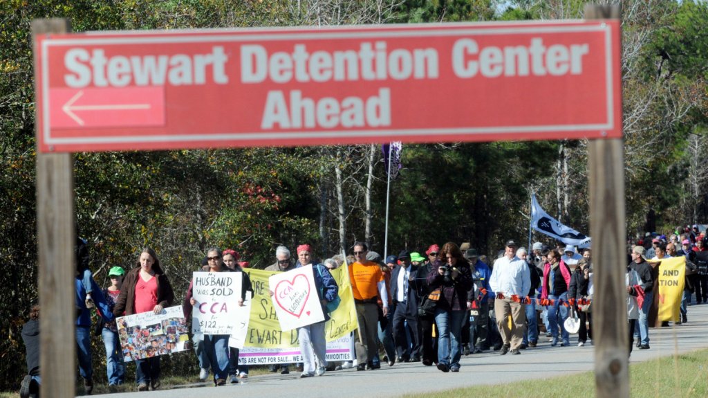  Denunciante esterilizaci&oacute;n en centro detenci&oacute;n sale libre y contar&aacute; su caso 