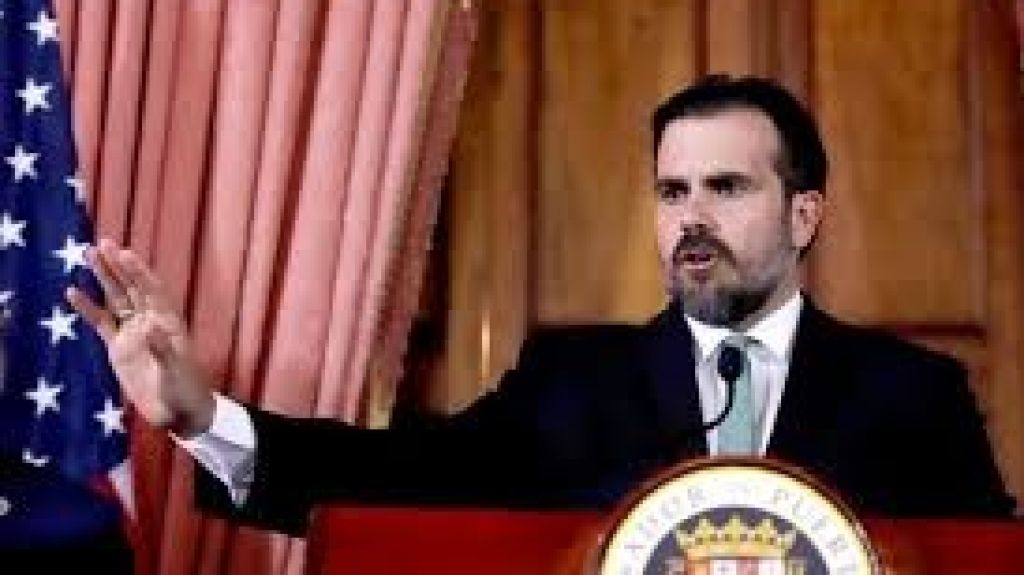  Reportan incidentes en marco de reuni&oacute;n del gobernador en Guaynabo 