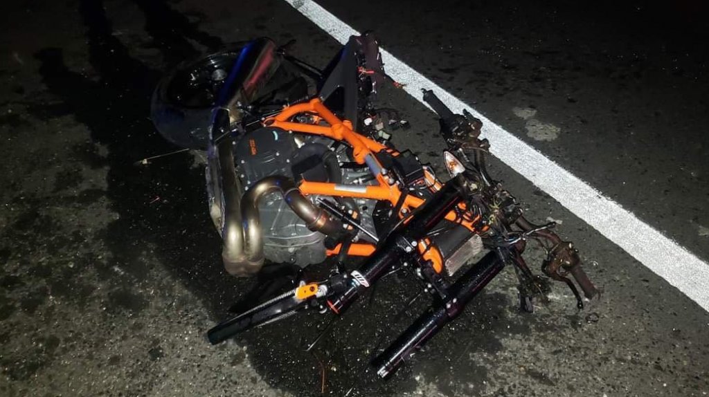 Fotos: Mueren 2 motociclistas en accidente en Aguadilla 