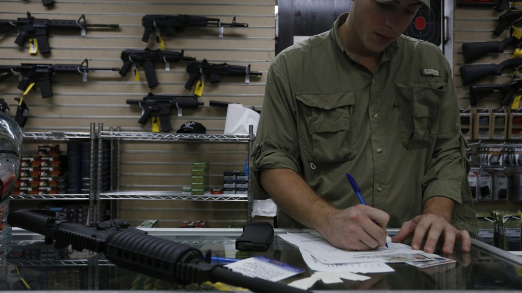  La venta de armas en Puerto Rico se dispara con entrada en vigor de nueva ley 