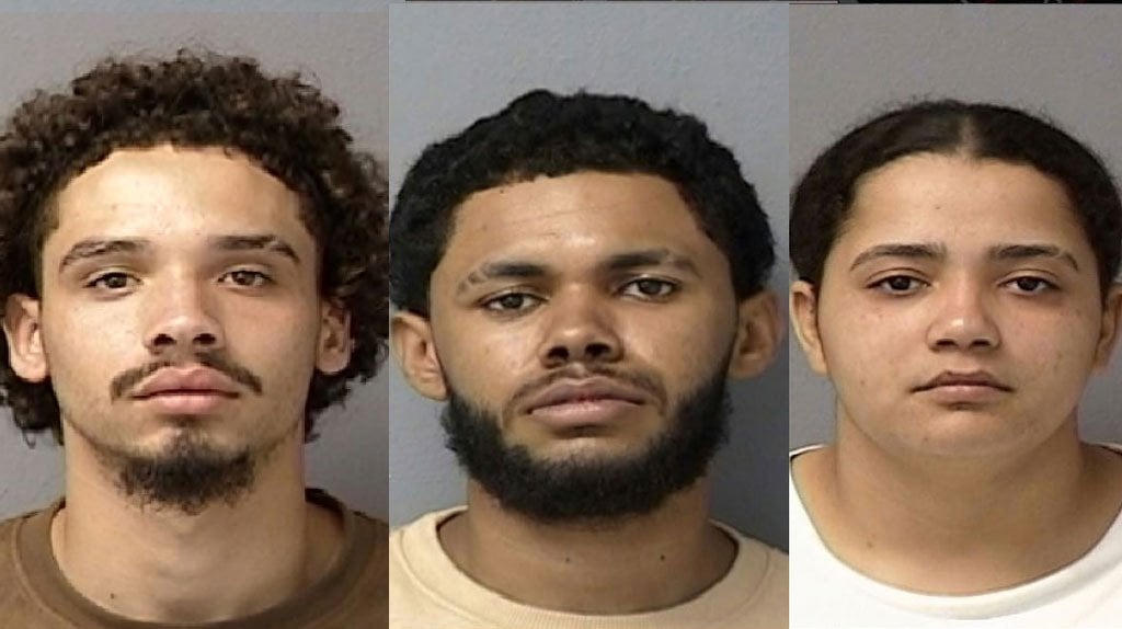  Municipales de Manatí arrestan a 3 jóvenes armados que andaban en vehículo robado por carjacking 