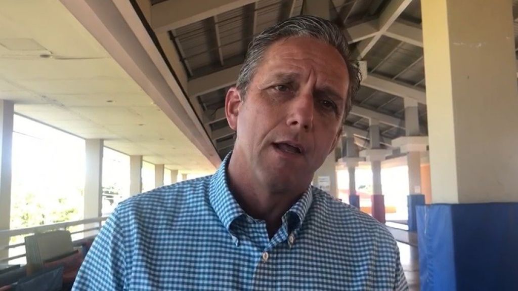  Alcalde de Coamo truena contra la CEE y la Junta Examinadora de Anuncios 