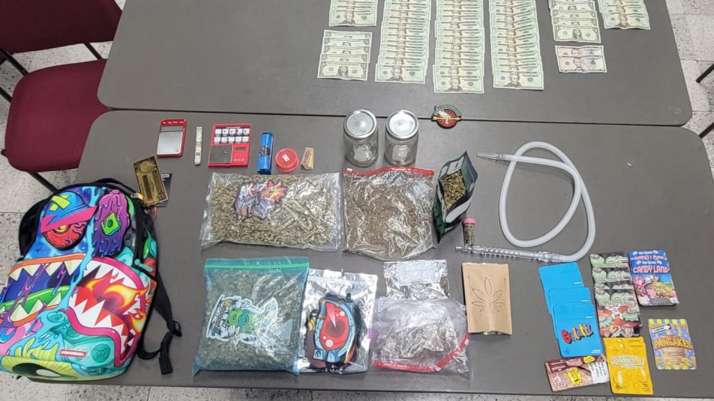  Cuatro arrestados en A&ntilde;asco por exceso de velocidad y posesi&oacute;n de sustancias controladas 