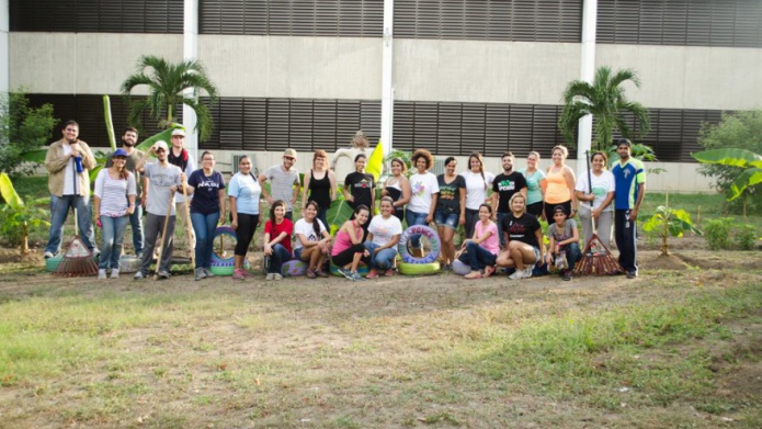 JÃ³venes Universitarios Luchando Por La Seguridad Alimentaria