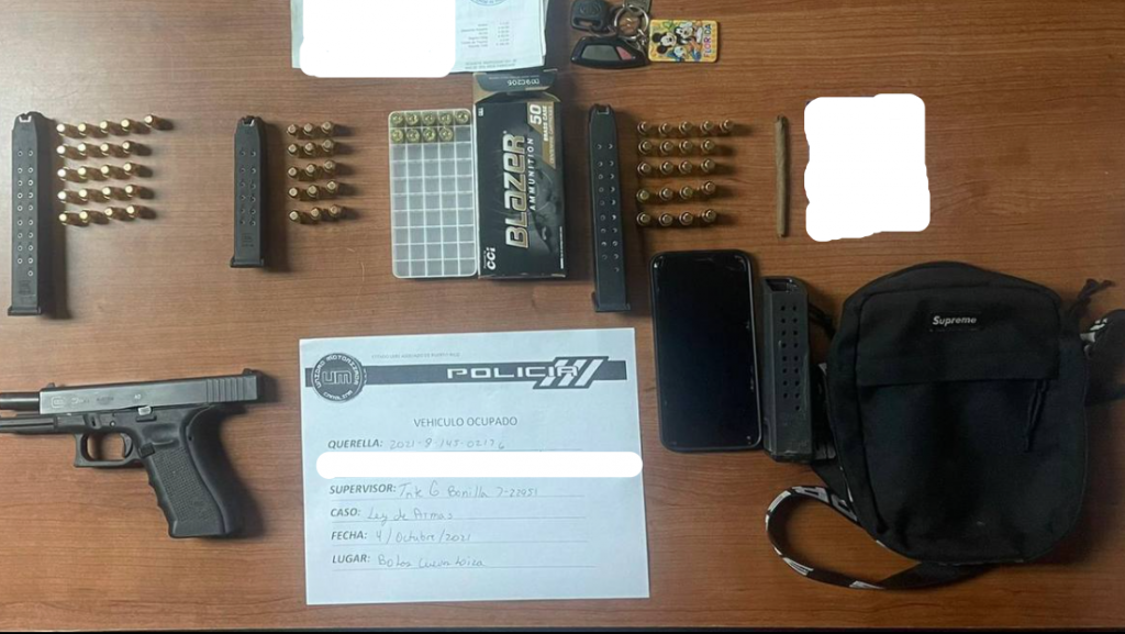  UM Carolina arresta a un conductor con un arma de juego ilegal 