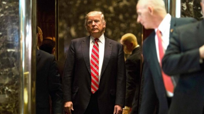 Pese a su fama, Trump se queda sin celebridades en su fiesta inaugural