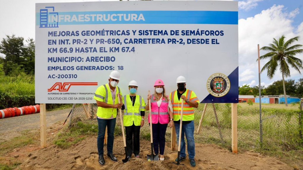  Gobernadora Wanda V&aacute;zquez Garced coloca primera piedra de proyecto en importante intersecci&oacute;n para virajes seguros en Arecibo 