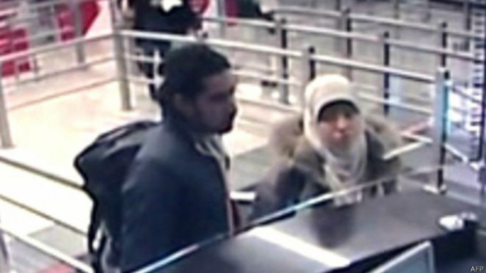 La mujer más buscada de Francia por los ataques de París aparece en un video en Turquía