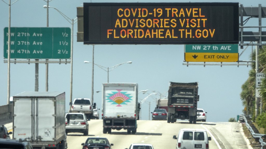  Florida se aproxima a los 15.000 muertos por la COVID-19 