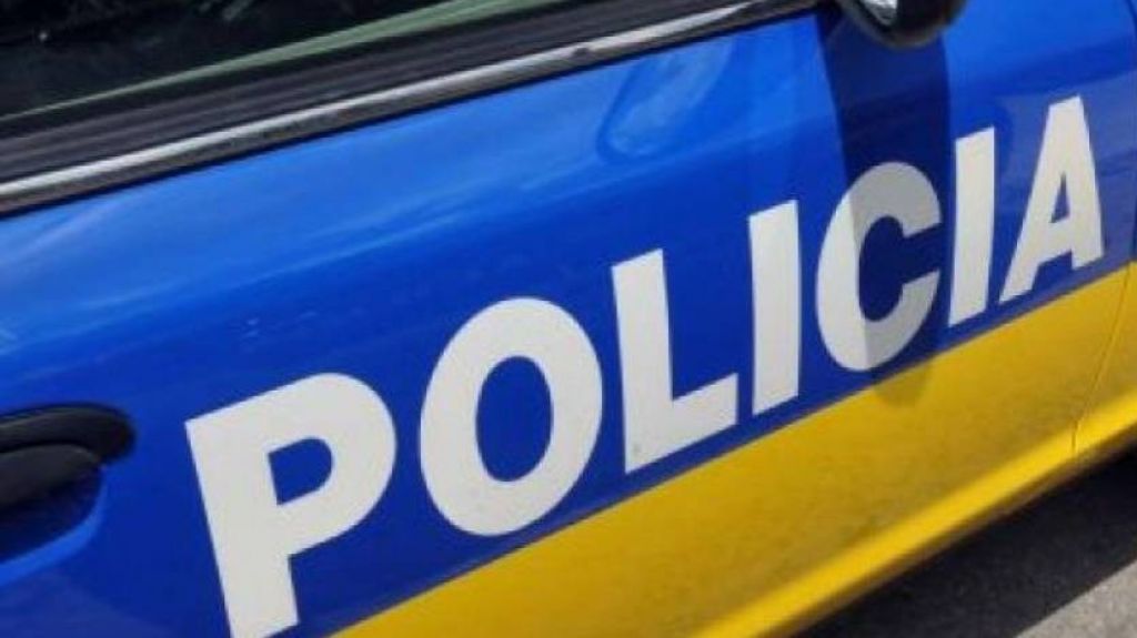  Arrestan a dos hombres por violaci&oacute;n y robo de auto en playa de Dorado 