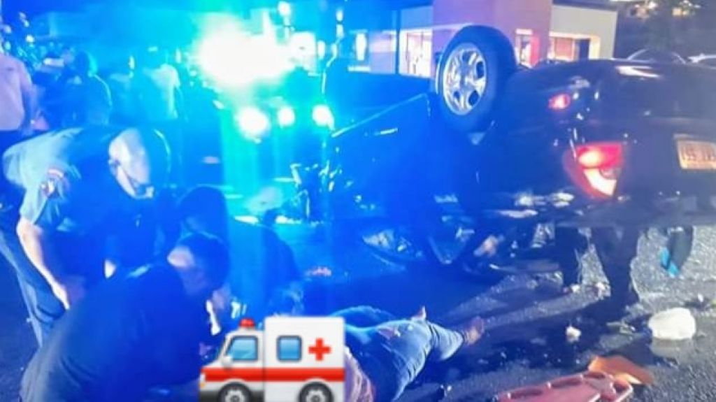  Video: Heridos una mujer y sus dos hijos al volcarse su auto en Aguadilla 