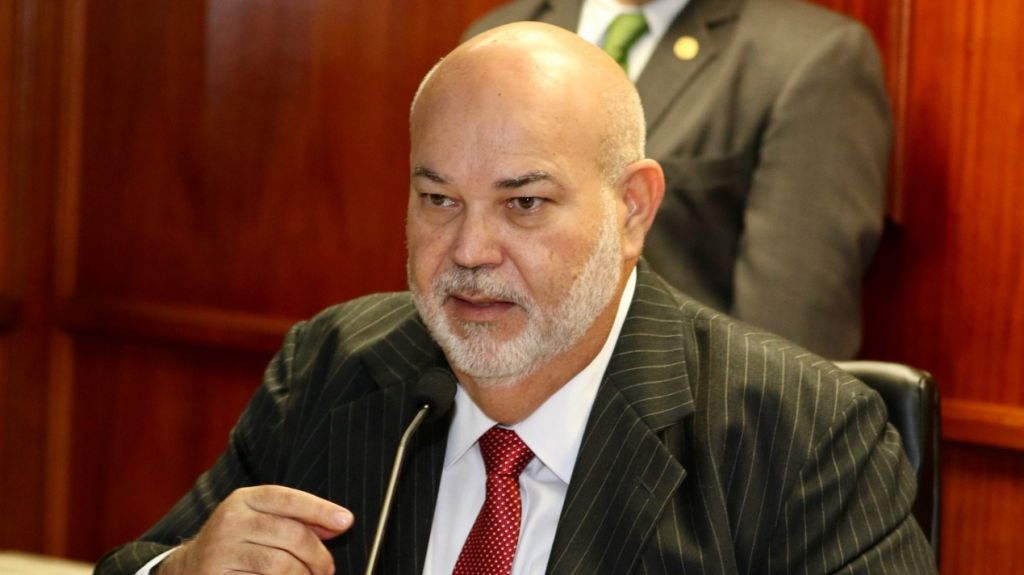  Presidente C&aacute;mara radica medida que reducir&iacute;acostos de planes m&eacute;dicos 