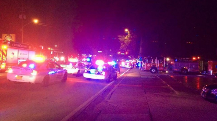 Al menos 20 muertos en tiroteo en Orlando que FBI investiga como "acto terrorista"