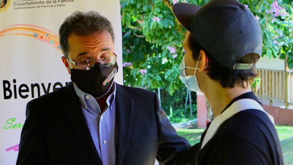  Familia entrega $146 mil en incentivos a j&oacute;venes del servicio de vida independiente que regresan a clases 